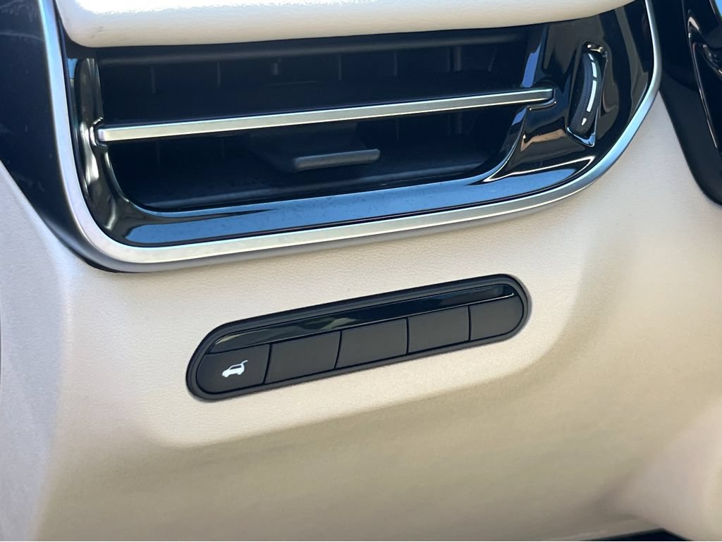 New 2025 INFINITI QX60 Pure FWD image 16