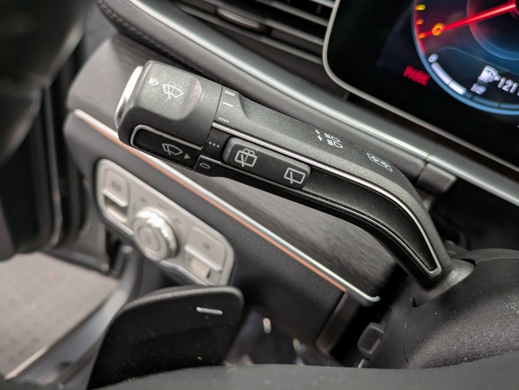 Used 2021 Mercedes-Benz GLS 580 4MATIC image 16