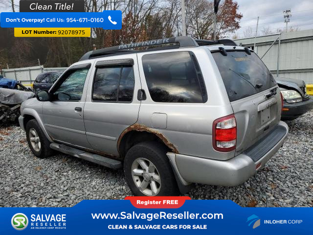 Used 2004 Nissan Pathfinder SE w/ (POP) SE Popular Pkg image 3