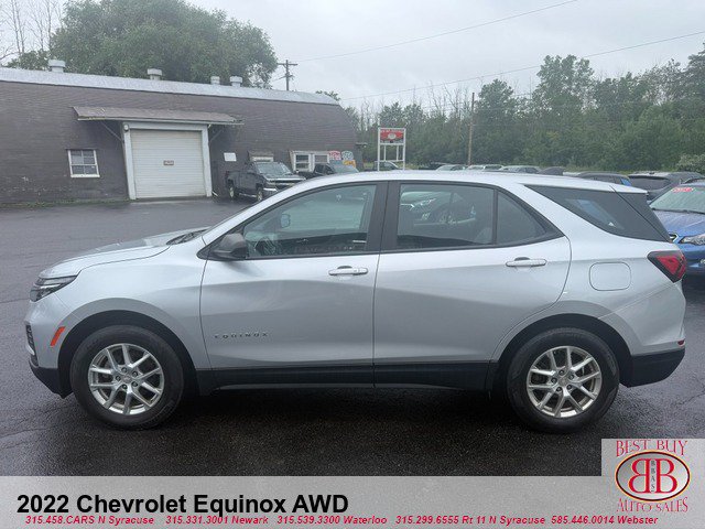 Used 2022 Chevrolet Equinox LS w/ LPO, Floor Liner Package AWD/4WD image 6