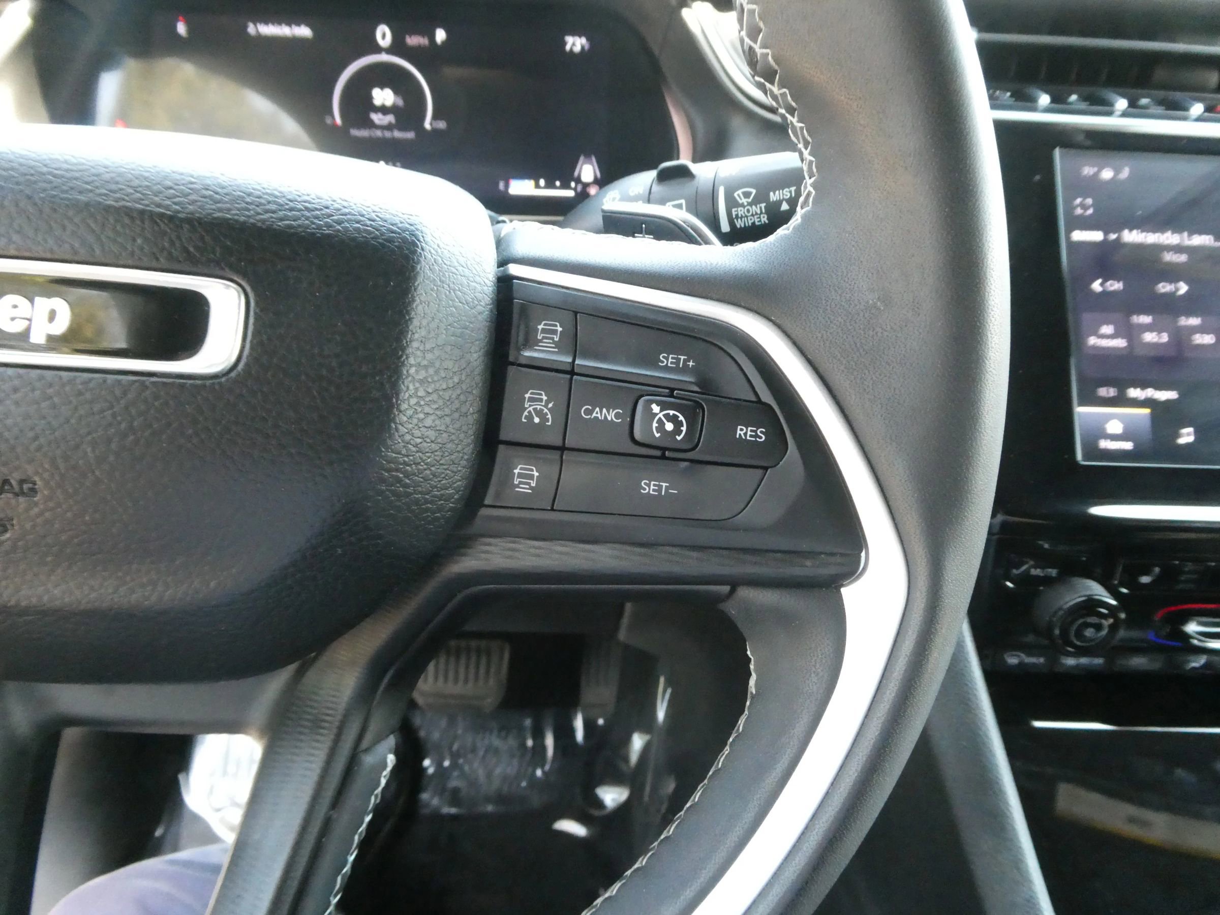 Used 2023 Jeep Grand Cherokee Altitude AWD/4WD image 21