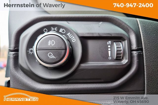 New 2025 Jeep Gladiator Mojave w/ Convenience Group image 17