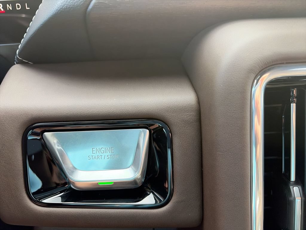 New 2026 GMC Yukon XL Denali Ultimate AWD/4WD image 22