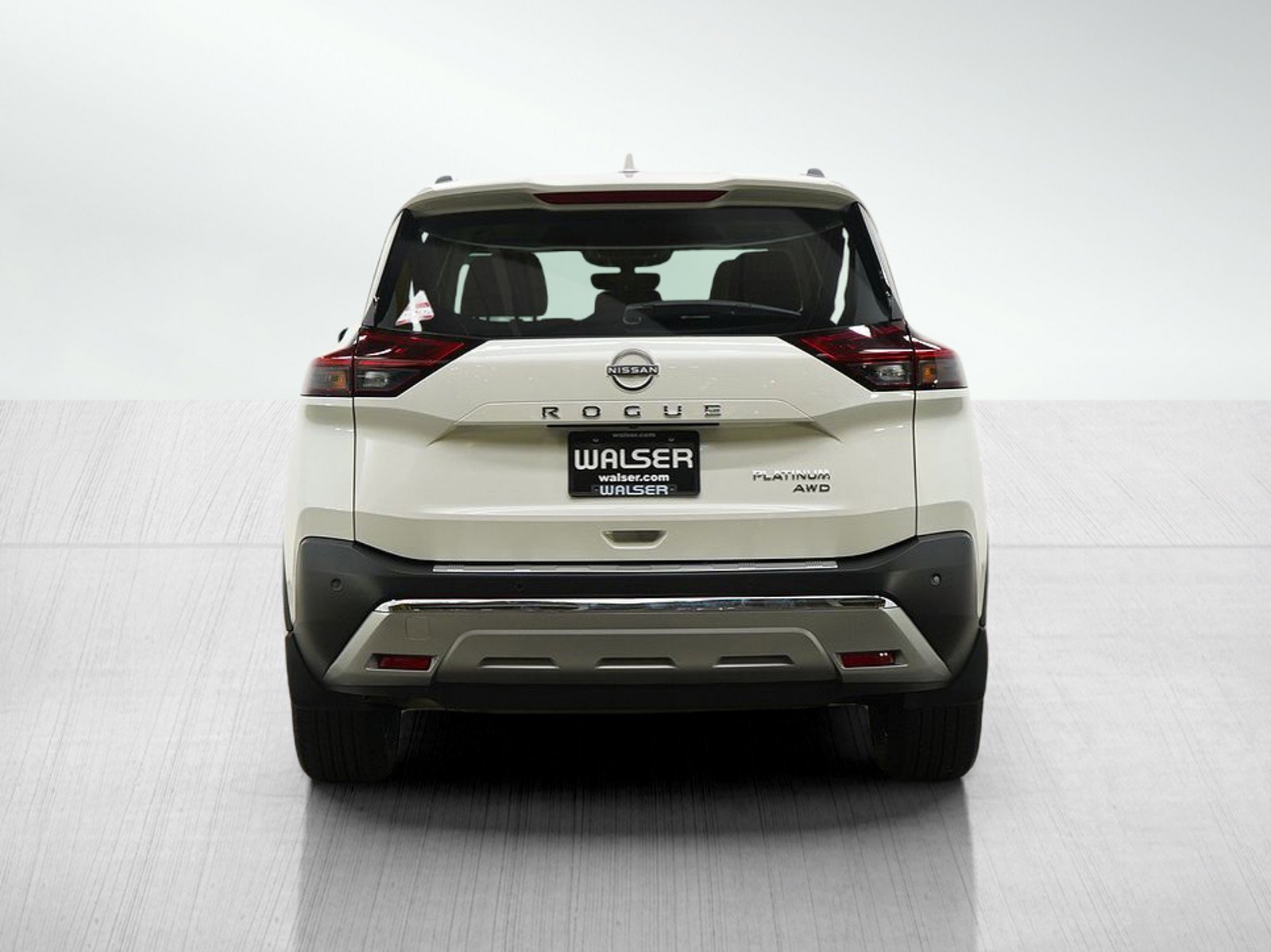 Used 2023 Nissan Rogue Platinum w/ Platinum Premium Package image 4