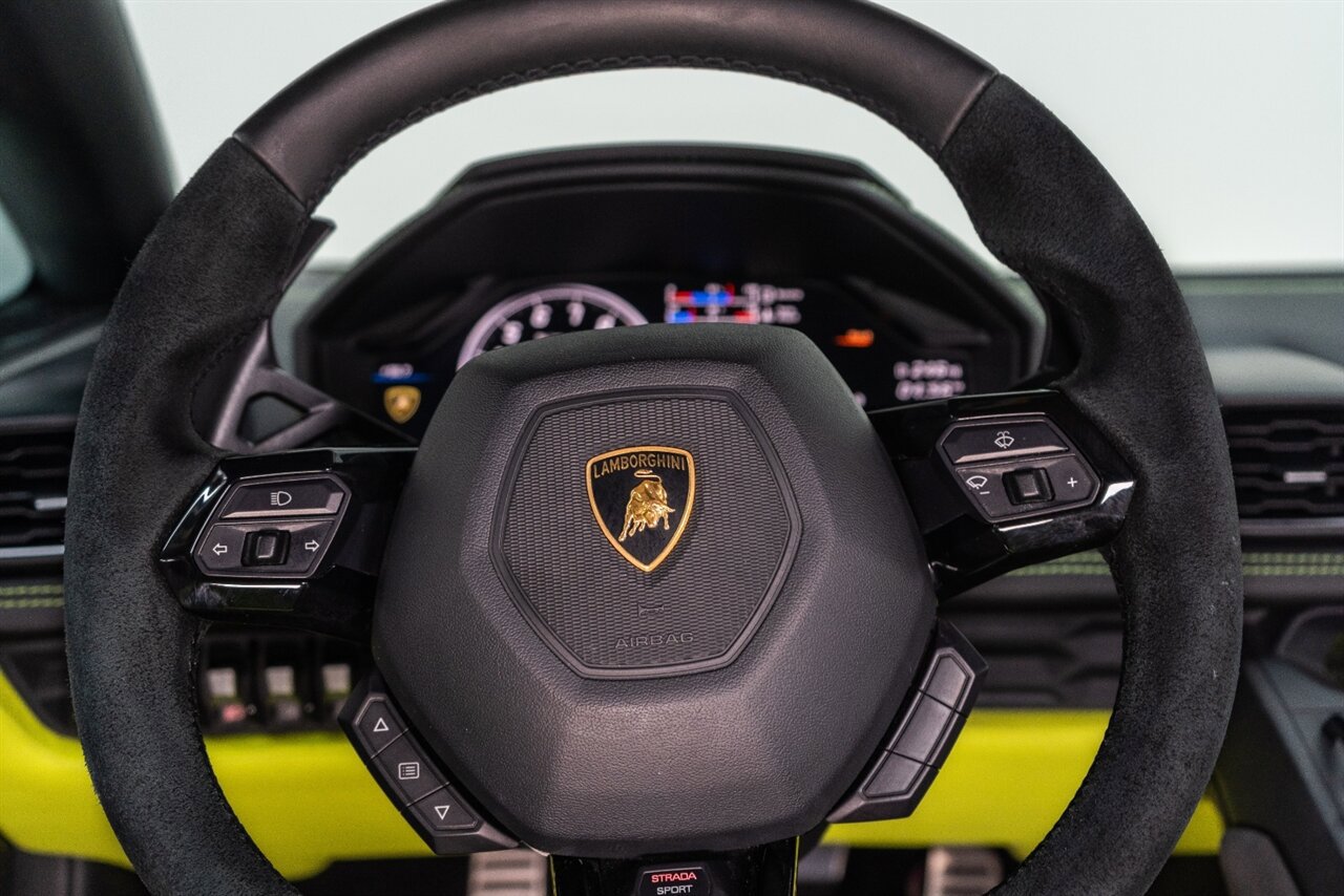 Used 2017 Lamborghini Huracan LP 610-4 AWD/4WD image 76