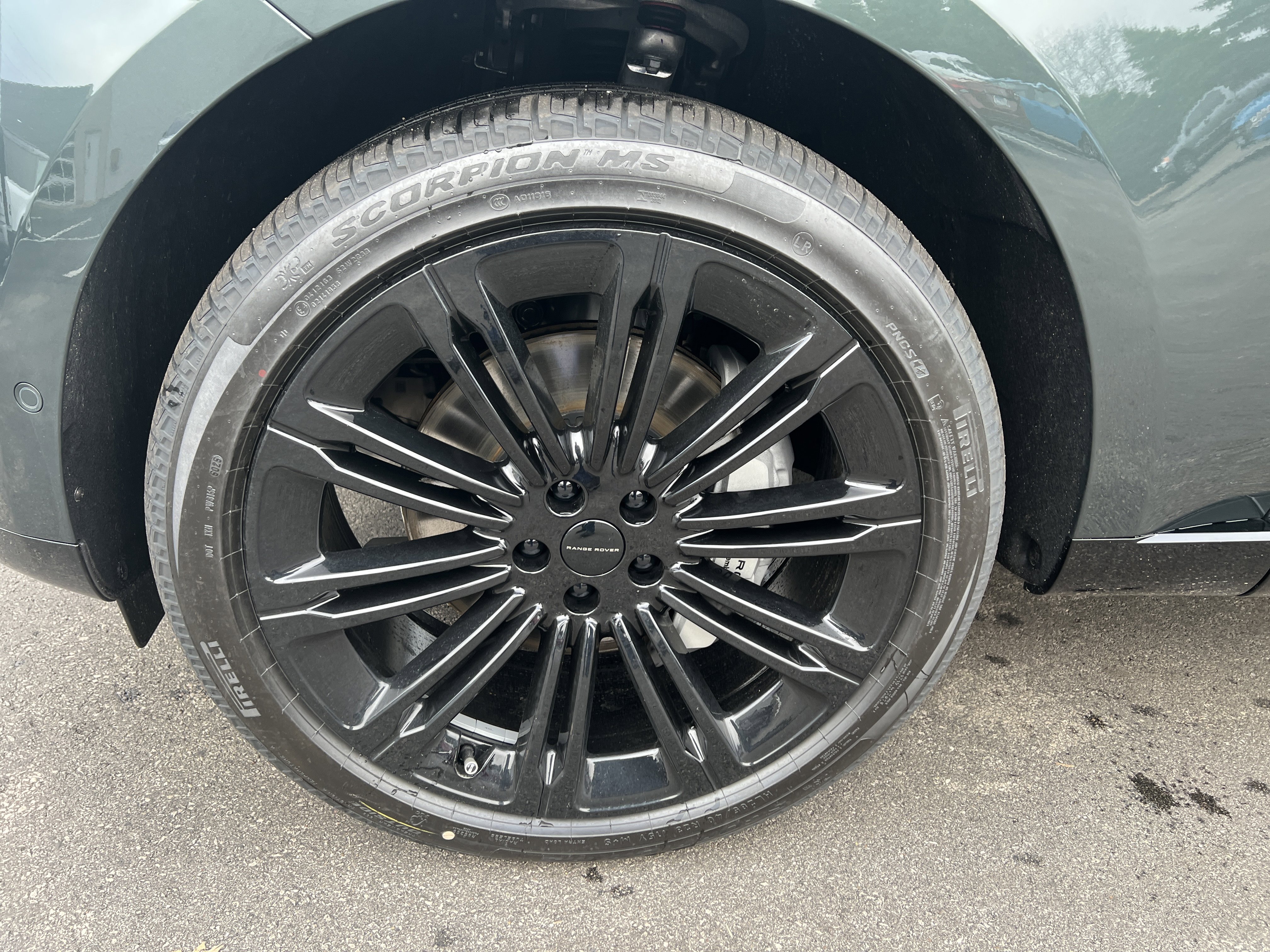 New 2026 Land Rover Range Rover SE image 6