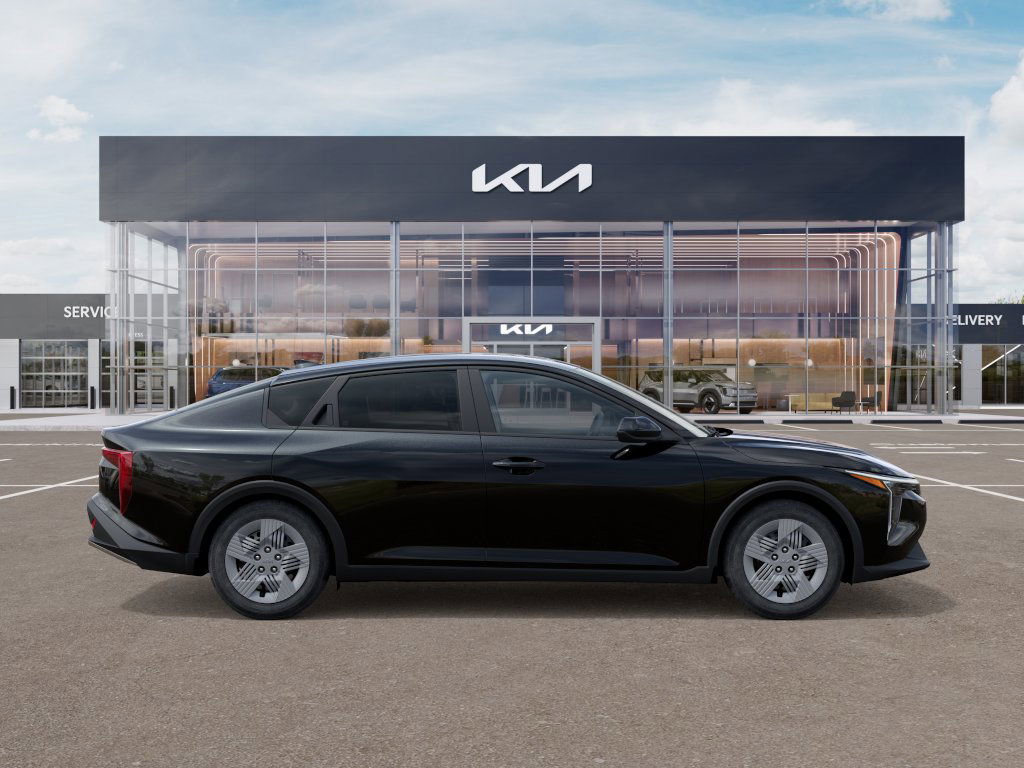 New 2025 Kia K4 LX image 7