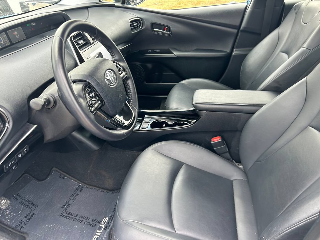 Certified 2021 Toyota Prius XLE FWD image 11