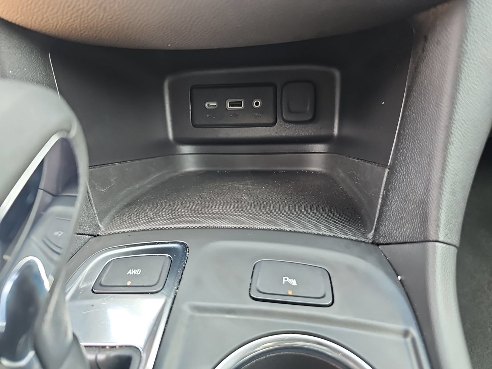 Used 2024 Chevrolet Equinox LT AWD/4WD image 23