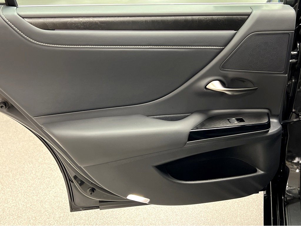 New 2025 Lexus ES 350 w/ Premium Package image 18