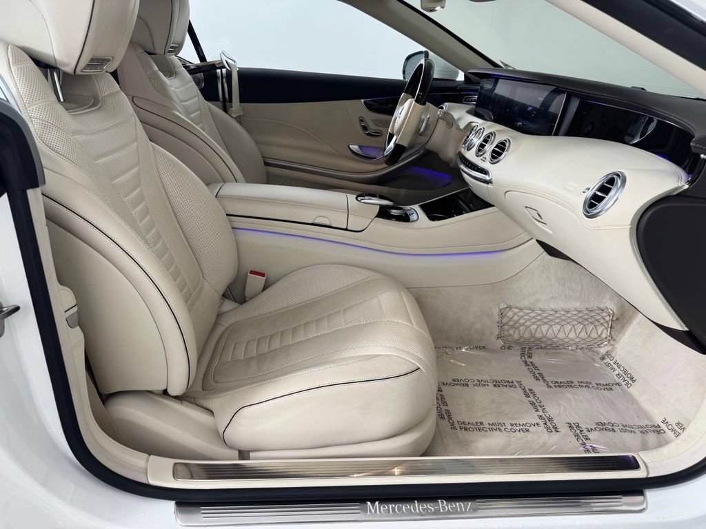 Used 2019 Mercedes-Benz S 560 Cabriolet image 36