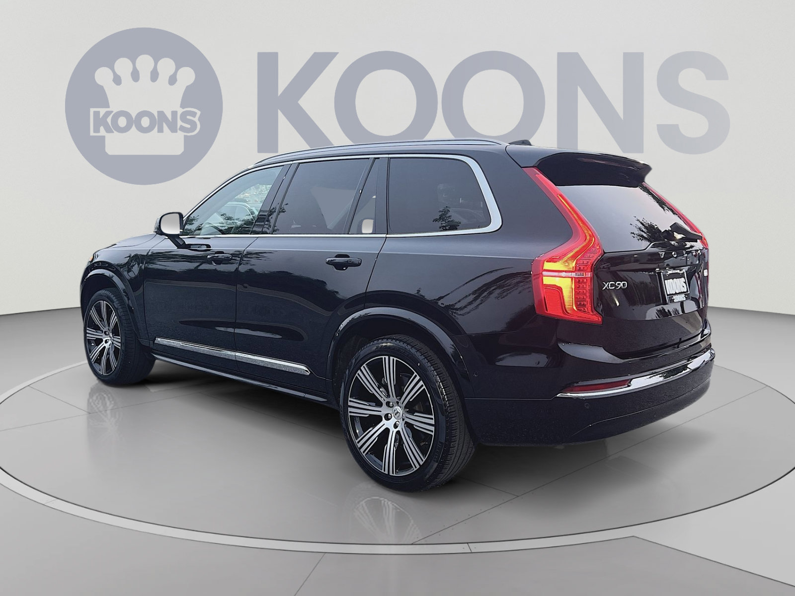 Certified 2024 Volvo XC90 T8 Ultimate w/ Protection Package AWD/4WD image 4