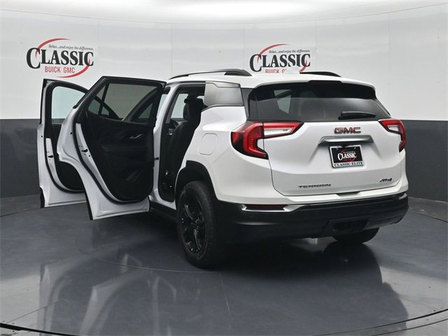 Used 2022 GMC Terrain AT4 w/ Infotainment Package II image 33
