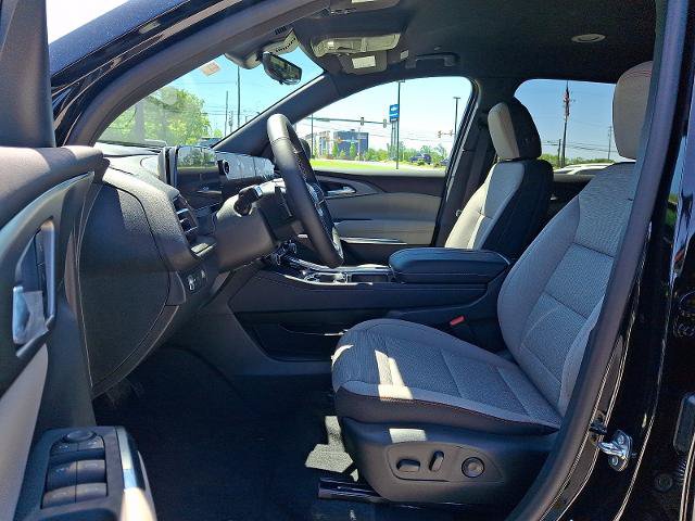 New 2026 Chevrolet Traverse LT w/ Midnight/Sport Edition FWD image 8
