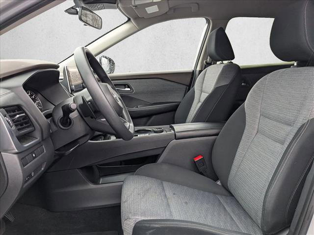 Used 2023 Nissan Rogue SV image 17