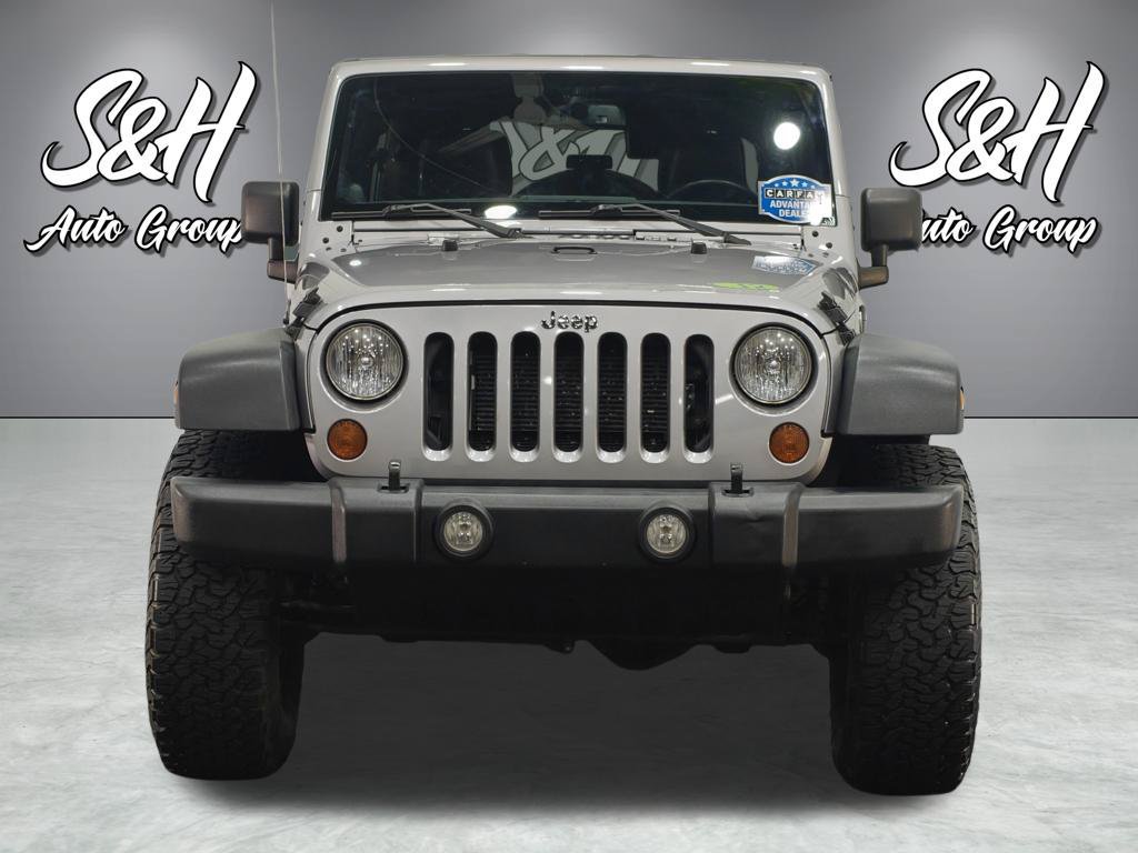 Used 2013 Jeep Wrangler Unlimited Rubicon w/ Dual Top Group AWD/4WD image 43