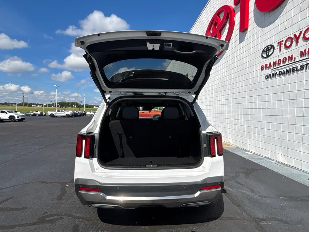 Used 2024 Kia Sorento EX w/ Panoramic Sunroof Package FWD image 33