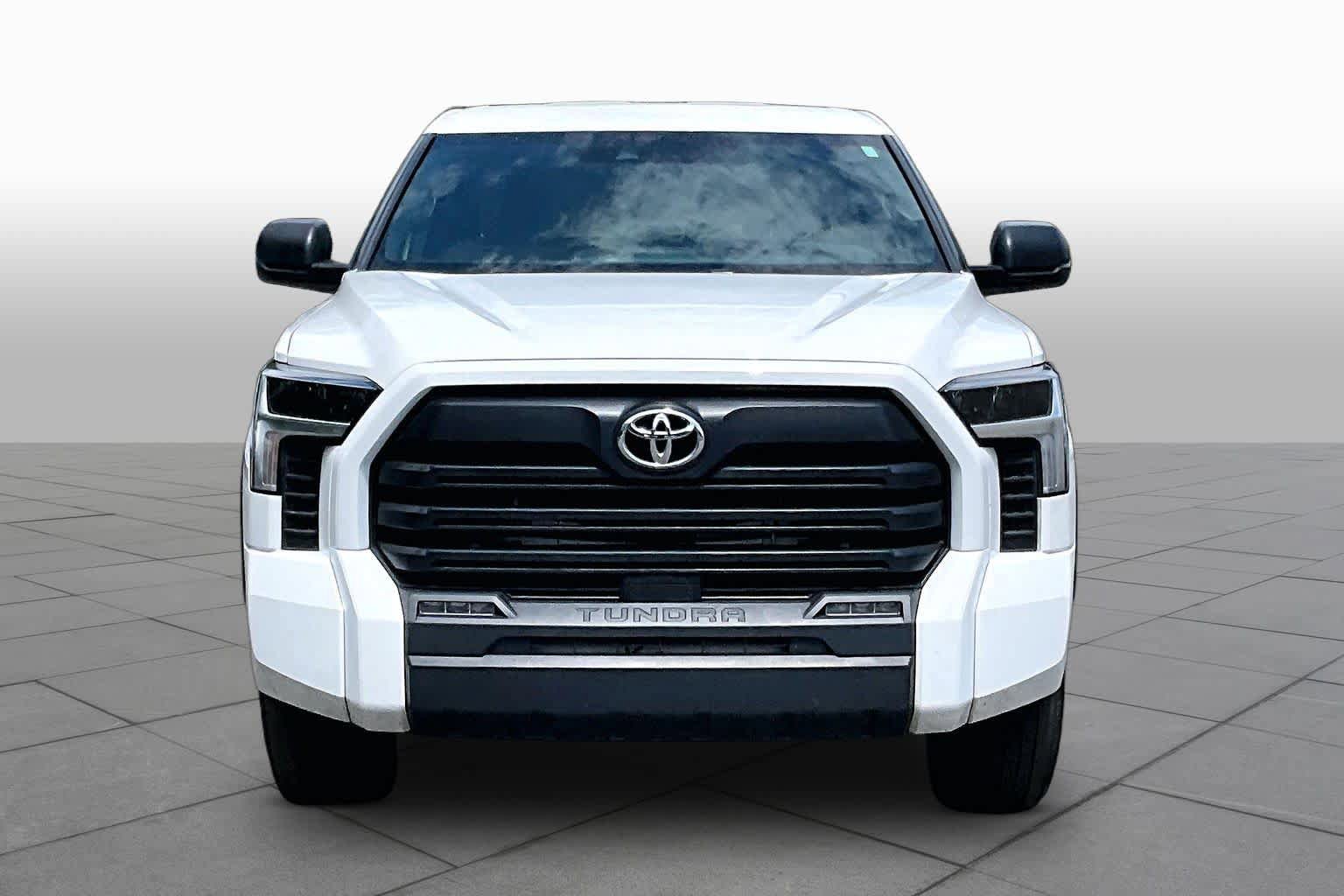 Used 2025 Toyota Tundra SR5 AWD/4WD image 4