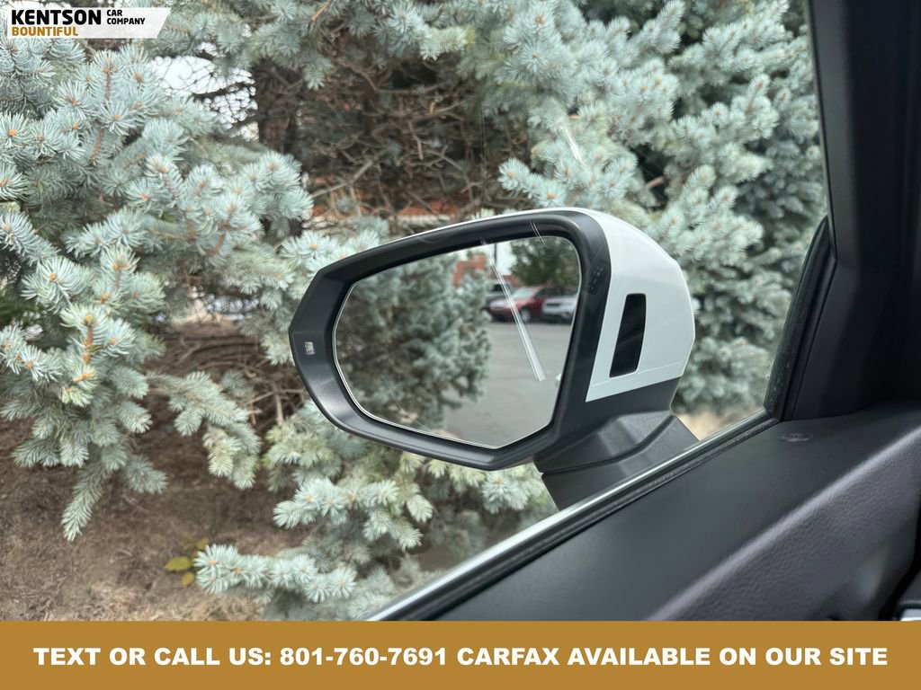 Used 2025 Audi Q3 2.0T Premium image 24