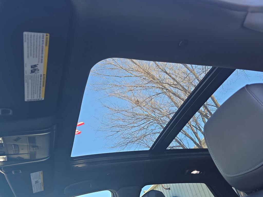 Used 2024 Cadillac XT5 Sportv w/ Technology Package image 29