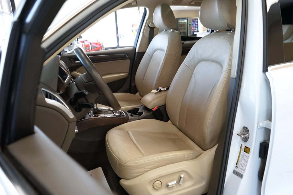 Used 2014 Audi Q5 3.0T Prestige w/ Prestige Package AWD/4WD image 2
