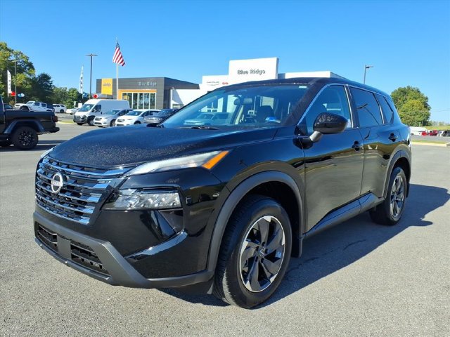 Used 2025 Nissan Rogue SV FWD image 11