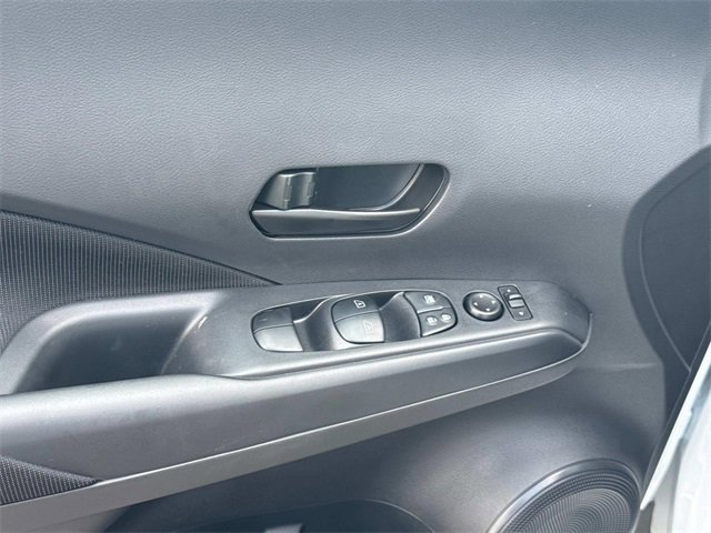 New 2025 Nissan Kicks Play S image 24