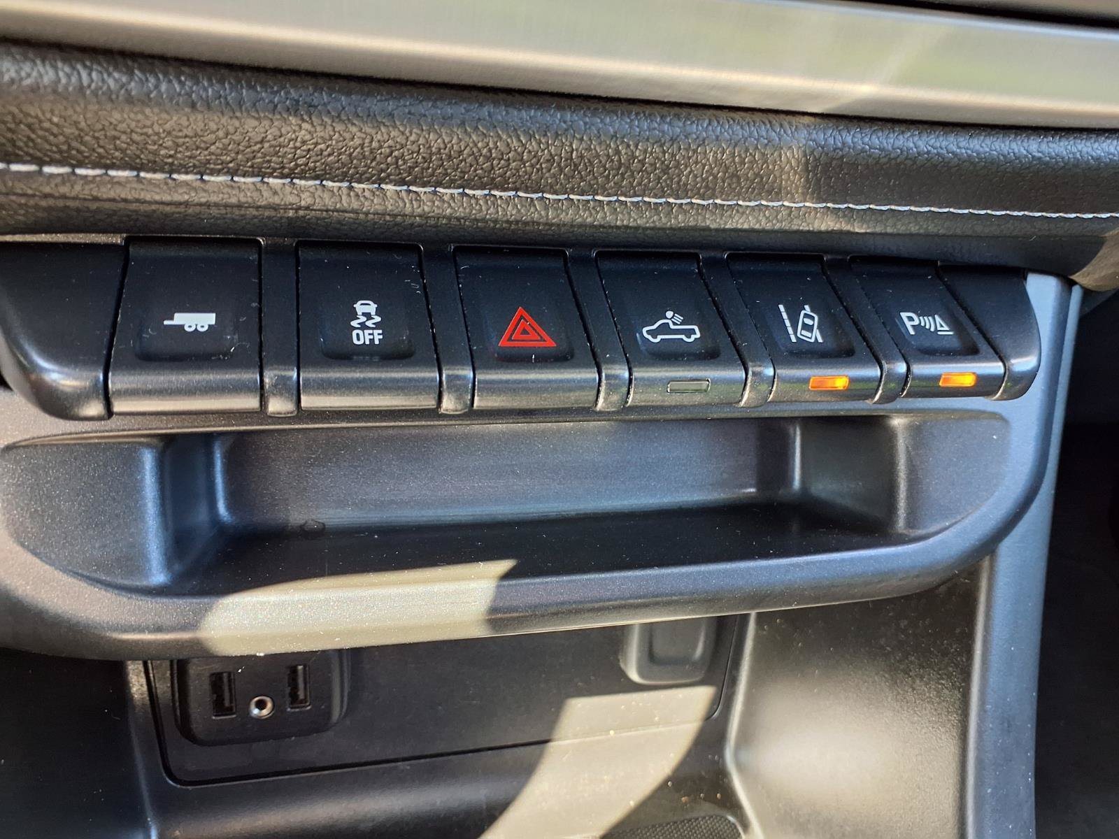 Used 2021 GMC Canyon Elevation w/ Driver Alert Package AWD/4WD image 9