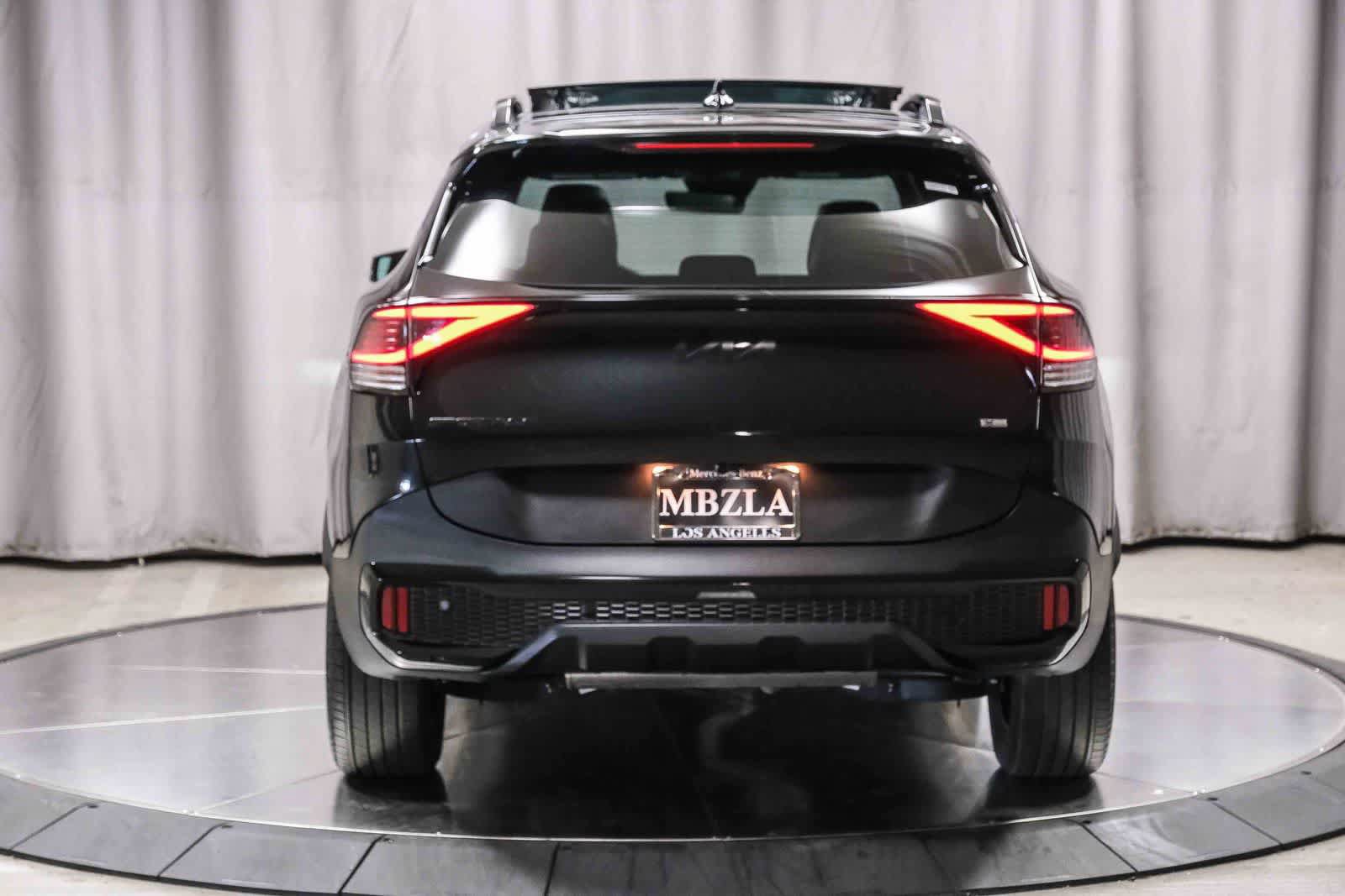 Used 2025 Kia Sportage X-Line AWD/4WD image 3
