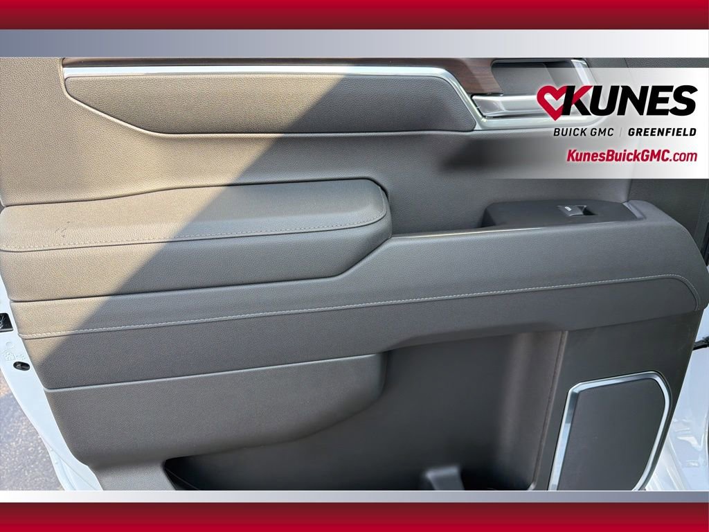 New 2026 GMC Sierra 1500 SLT w/ SLT Premium Plus Package image 38