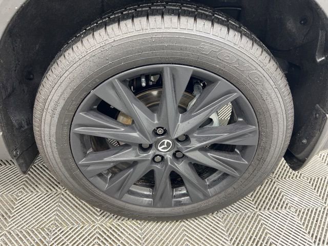 Used 2025 MAZDA CX-5 Carbon Edition image 9