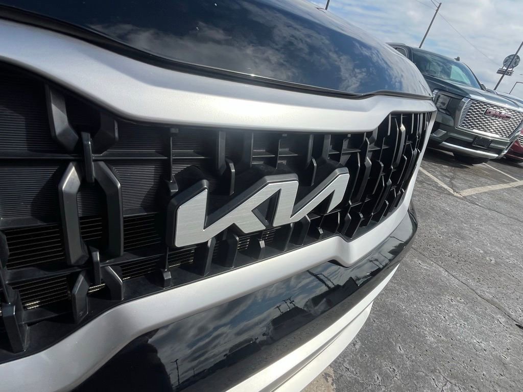 Used 2024 Kia Telluride LX image 10