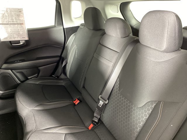 Used 2019 Jeep Compass Sport AWD/4WD image 32