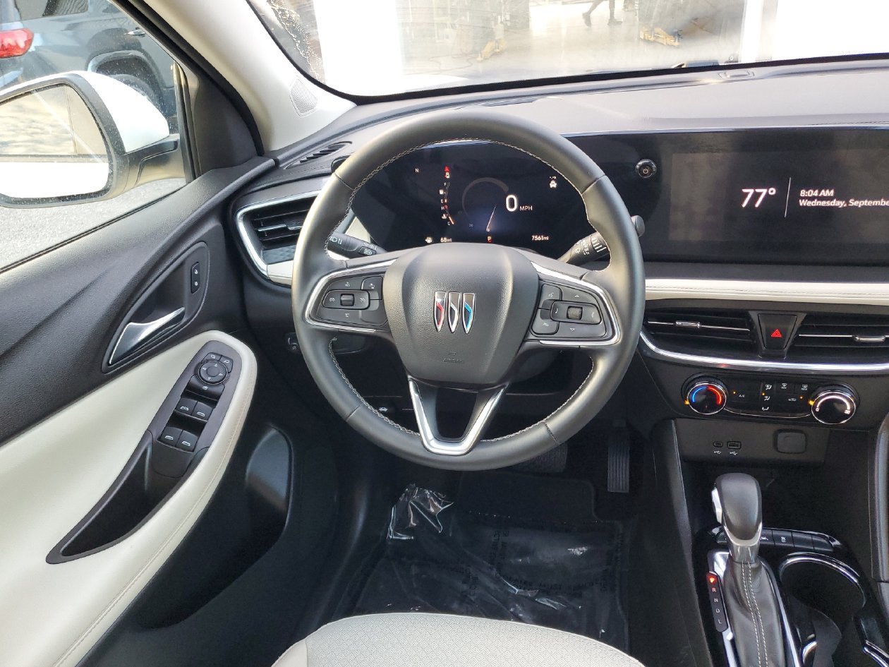Used 2024 Buick Encore GX Preferred FWD image 11