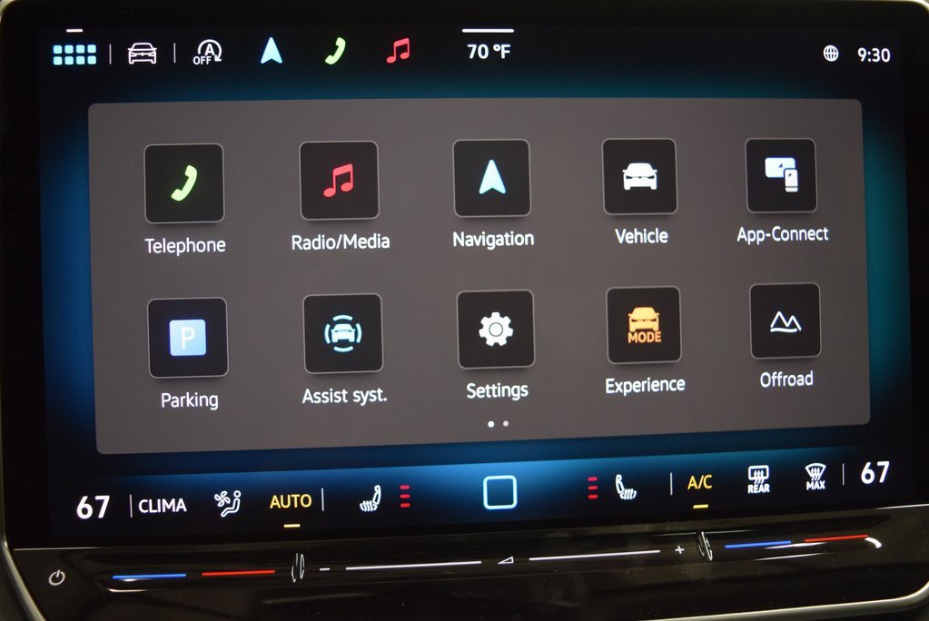 New 2025 Volkswagen Tiguan SE image 10