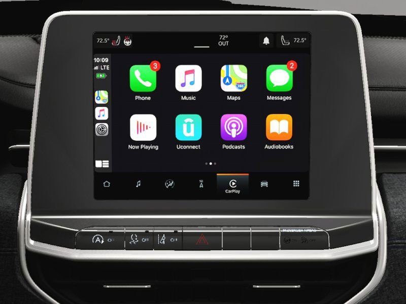 New 2025 Jeep Compass Latitude w/ Sun & Sound Group image 33