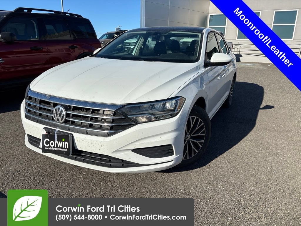 Used 2021 Volkswagen Jetta SE FWD image 1
