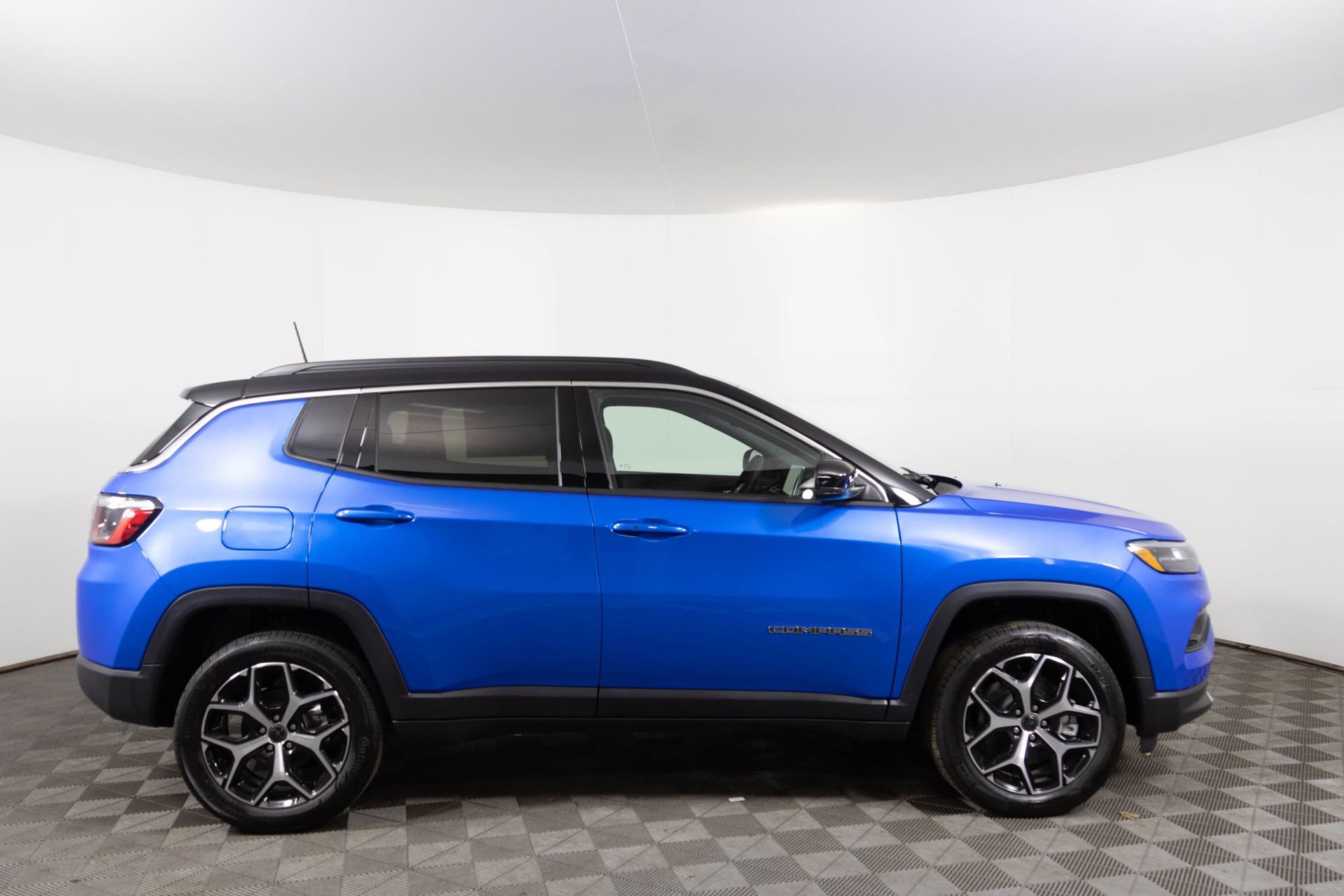 New 2026 Jeep Compass Limited image 7