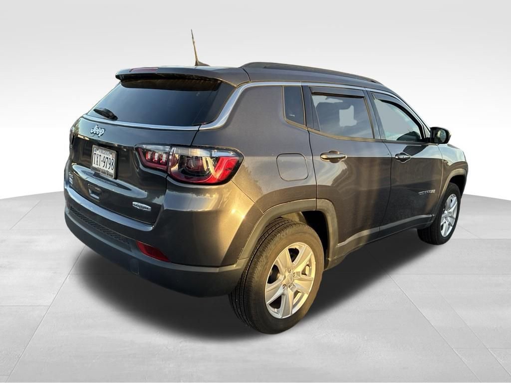 Used 2022 Jeep Compass Latitude AWD/4WD image 5