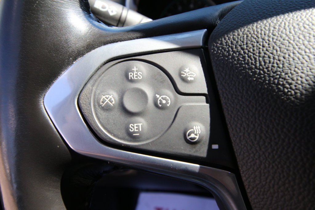 Used 2021 Chevrolet Traverse LT FWD image 20