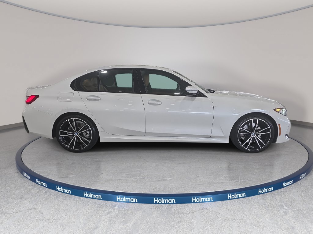 Certified 2023 BMW 330i Sedan w/ M Sport Package RWD image 4
