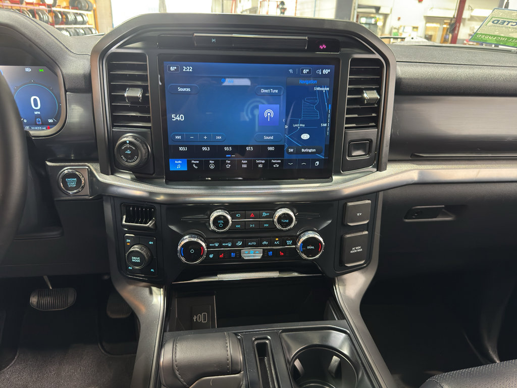 Used 2025 Ford F150 Lariat AWD/4WD image 27