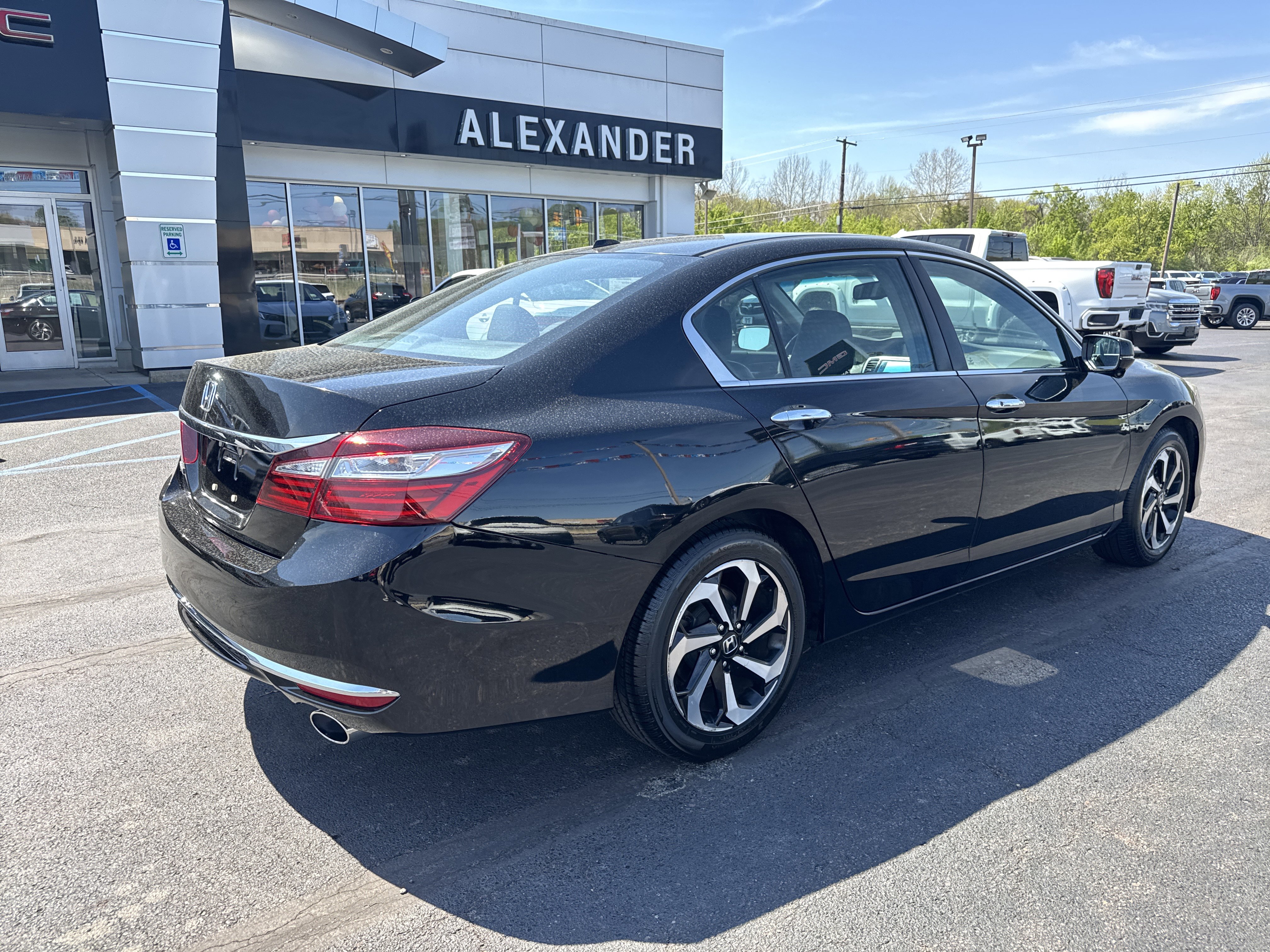 Used 2016 Honda Accord EX-L image 3