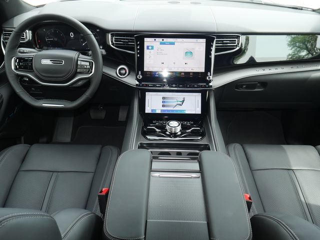 New 2026 Jeep Grand Wagoneer L Summit AWD/4WD image 9