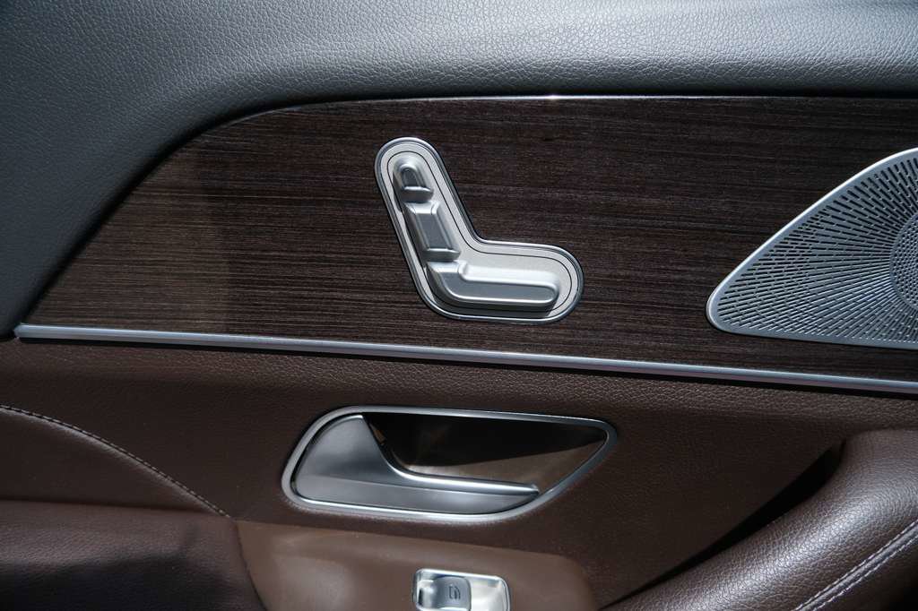 Used 2020 Mercedes-Benz GLS 580 4MATIC image 21