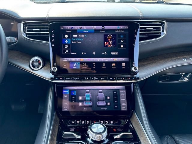 Used 2022 Jeep Grand Wagoneer Series II w/ Premium Group II AWD/4WD image 18