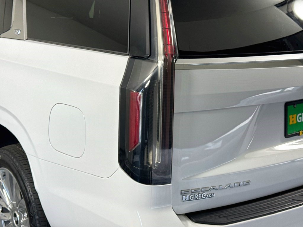 Used 2023 Cadillac Escalade Premium Luxury RWD image 35
