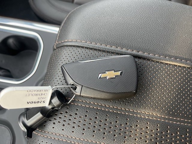 Used 2025 Chevrolet Silverado 1500 High Country image 69