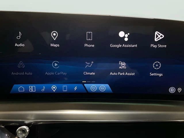 Used 2023 Cadillac Lyriq 2WD image 41