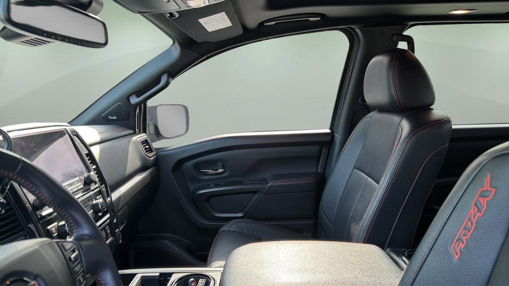 Used 2021 Nissan Titan PRO-4X w/ Pro-4x Convenience Package image 16